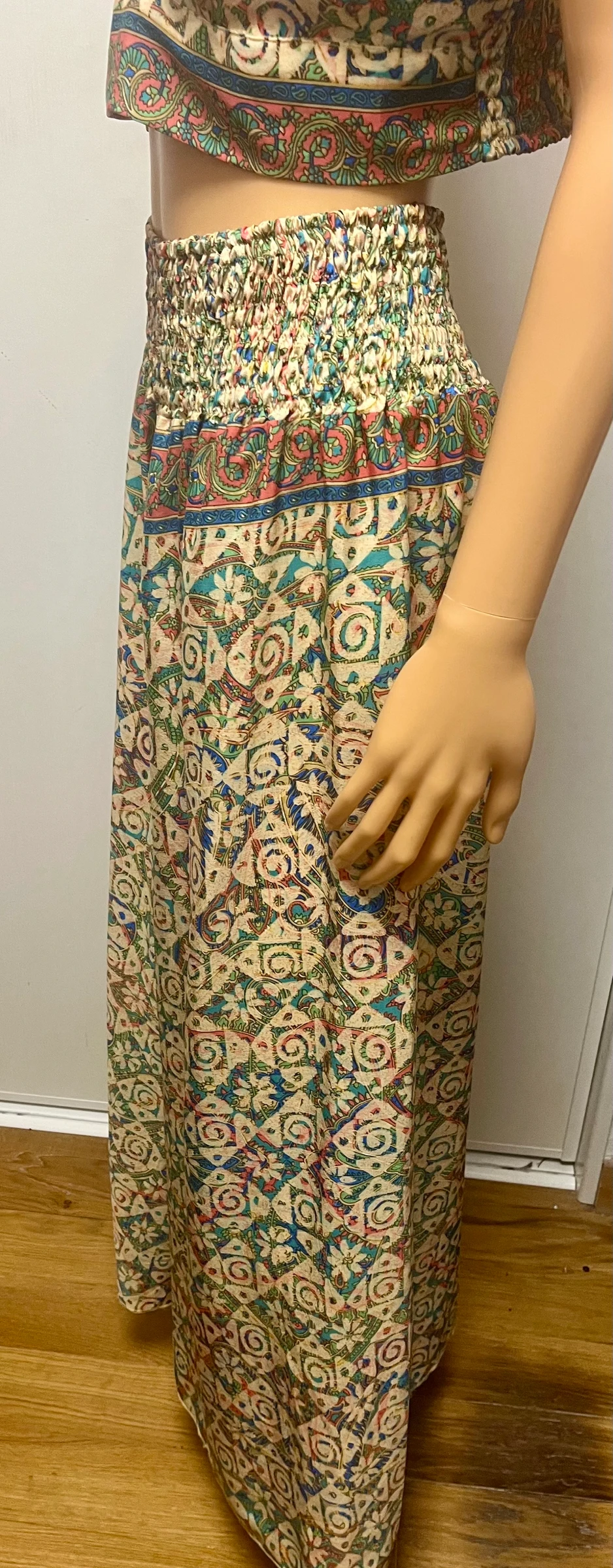 Conjunto de blusa y pantalón de seda – photo 6